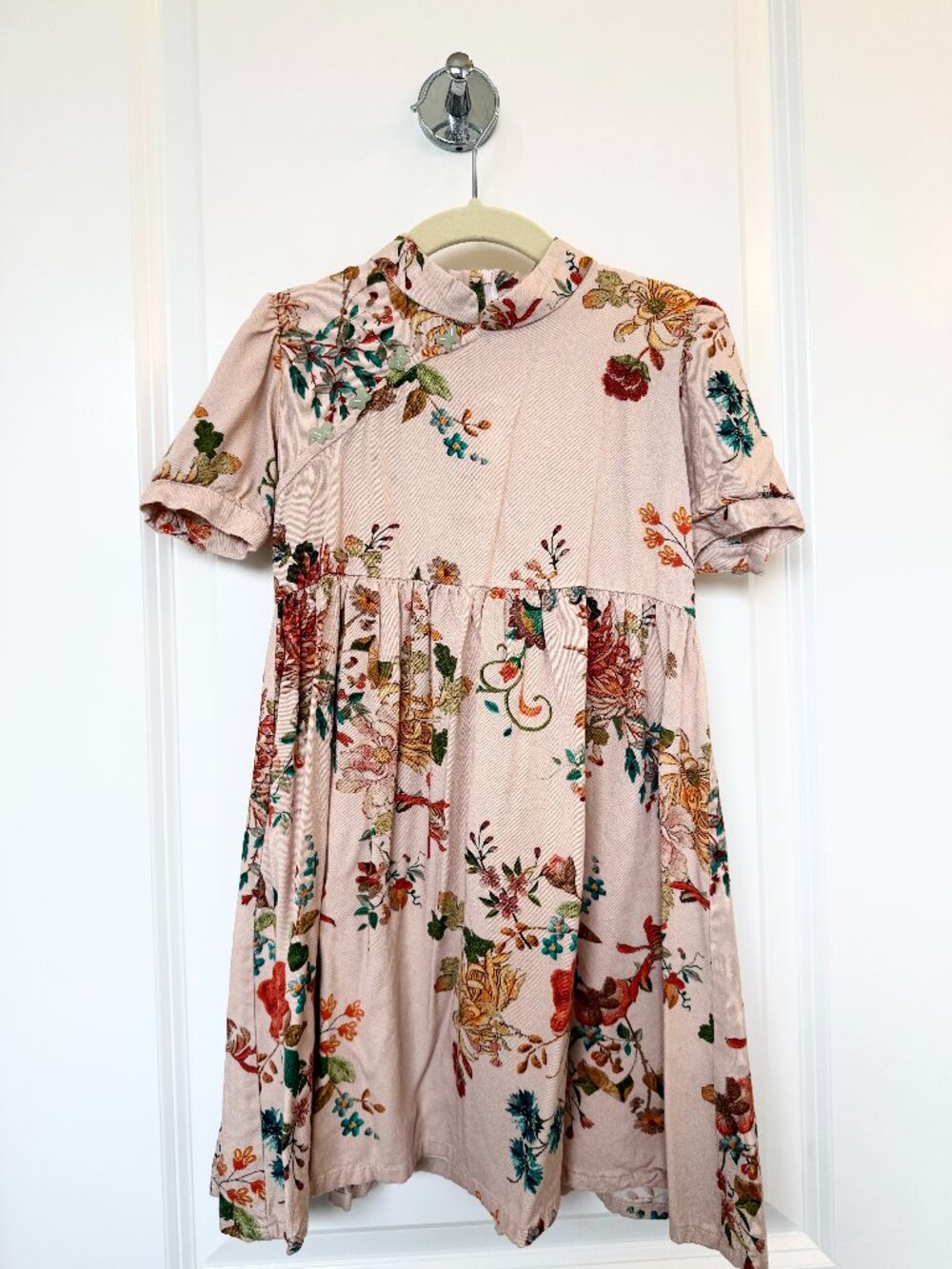 Sea Apple - Broderie Blush Claire Cheongsam